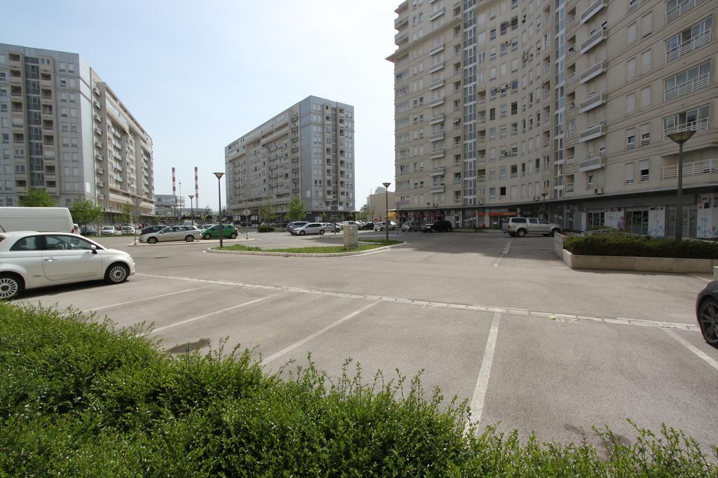 New Belgrade Apartments, Parking 5 Eur Per Day Eksteriør bilde