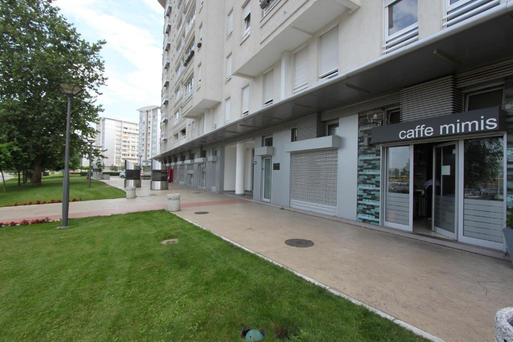 New Belgrade Apartments, Parking 5 Eur Per Day Rom bilde